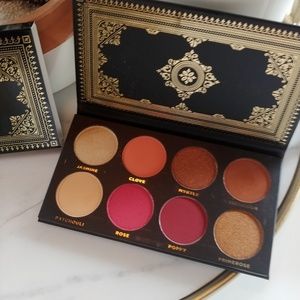 Ace Beaute Grandiose Eyeshadow Palette